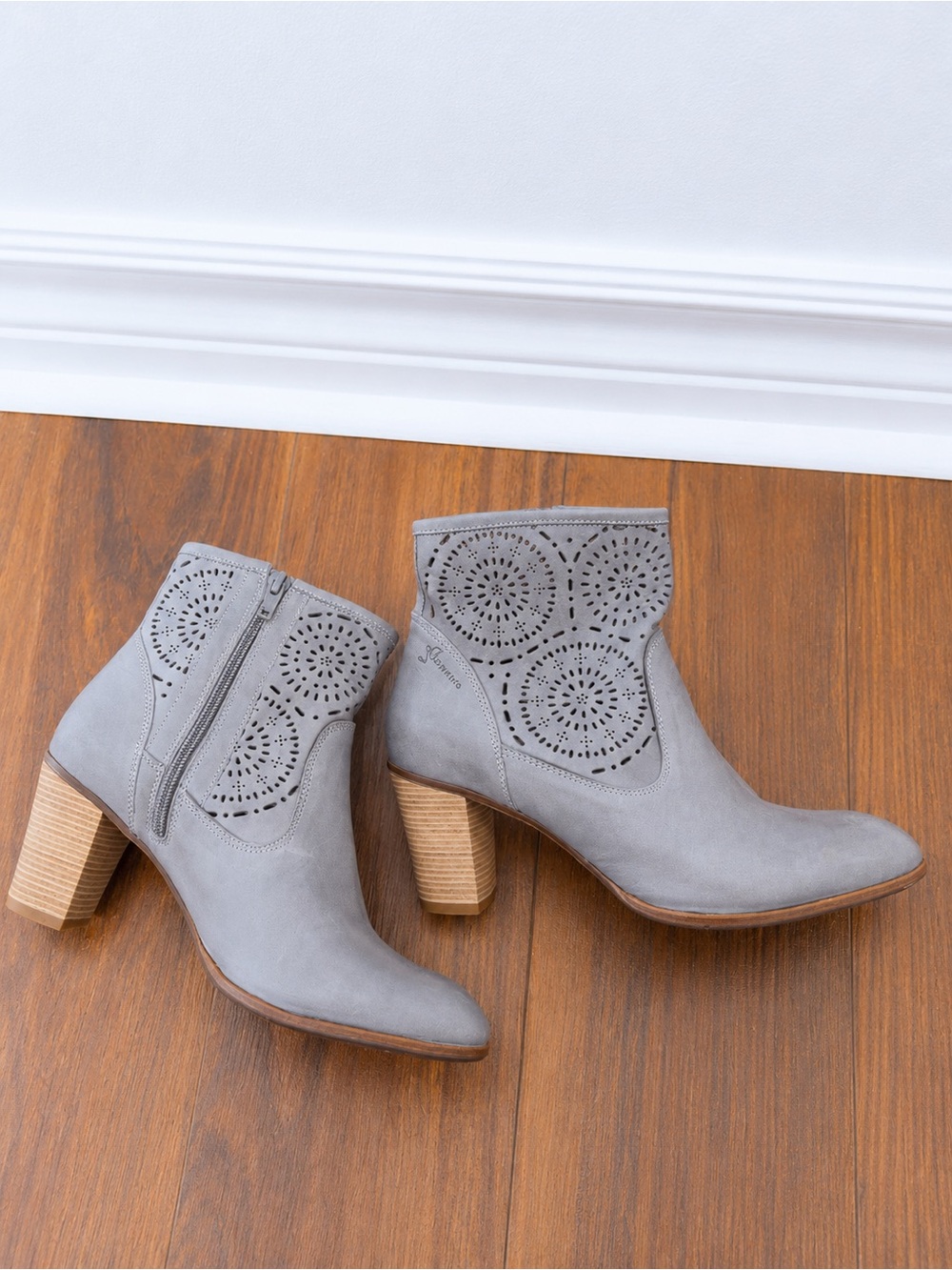 DORKING Leather Ankle Boots – Women’s Size 39 (EU) / Approx. US 8.5 - Picture 5 of 8